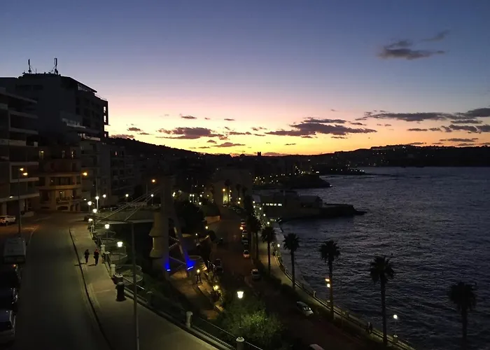 St Paul\'S Bay Sunset View Apartment